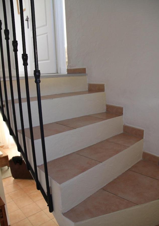 Agreable Maison De Ville Eyragues Bagian luar foto